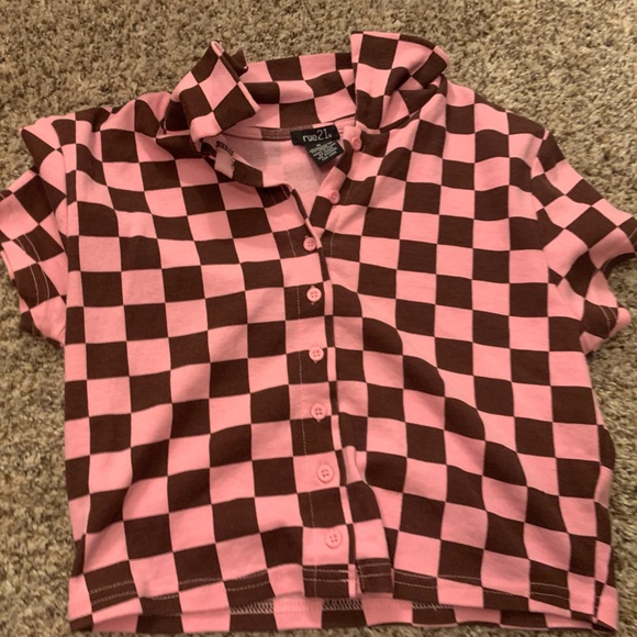 rue 21 pink and brown checkered cropped top - Picture 2 of 2